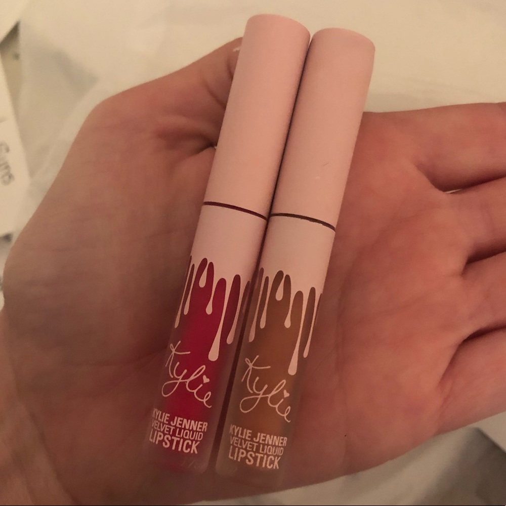 SOLD!! Set of 2 mini Kylie velvet lip